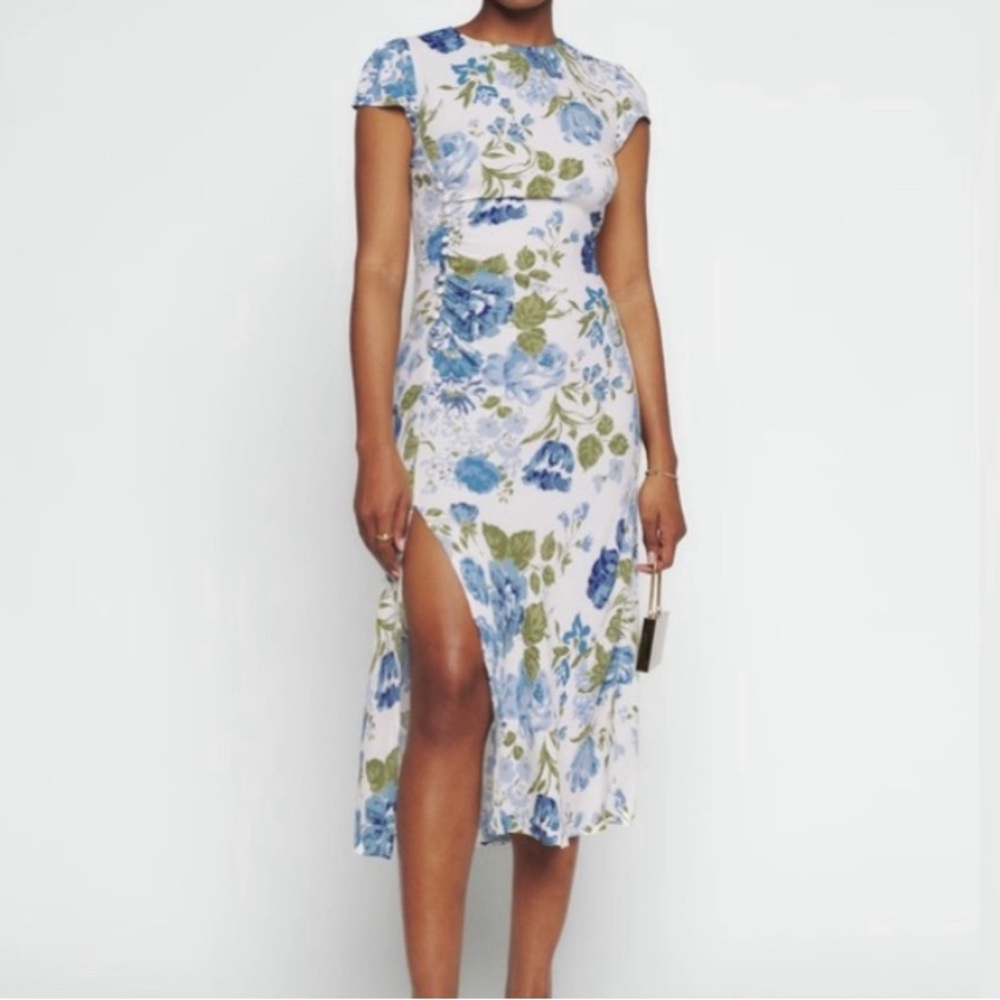 REFORMATION Frasier Gathered Short Sleeve Midi Dress in Lucca